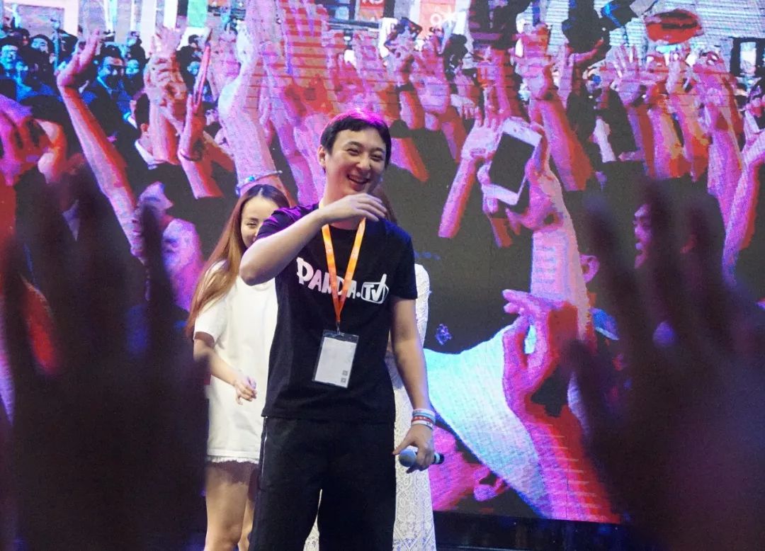 王思聪1.5亿欠款背后：泛文娱布局失败，电影项目融资难