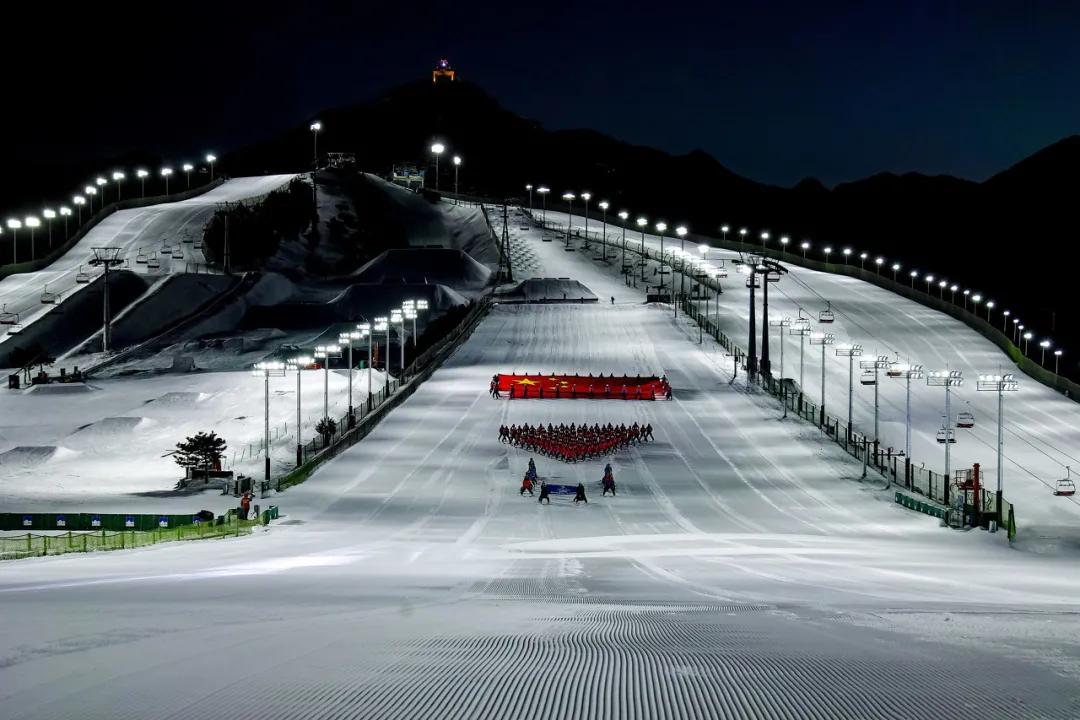 国内最佳八大滑雪胜地,国内10大滑雪胜地