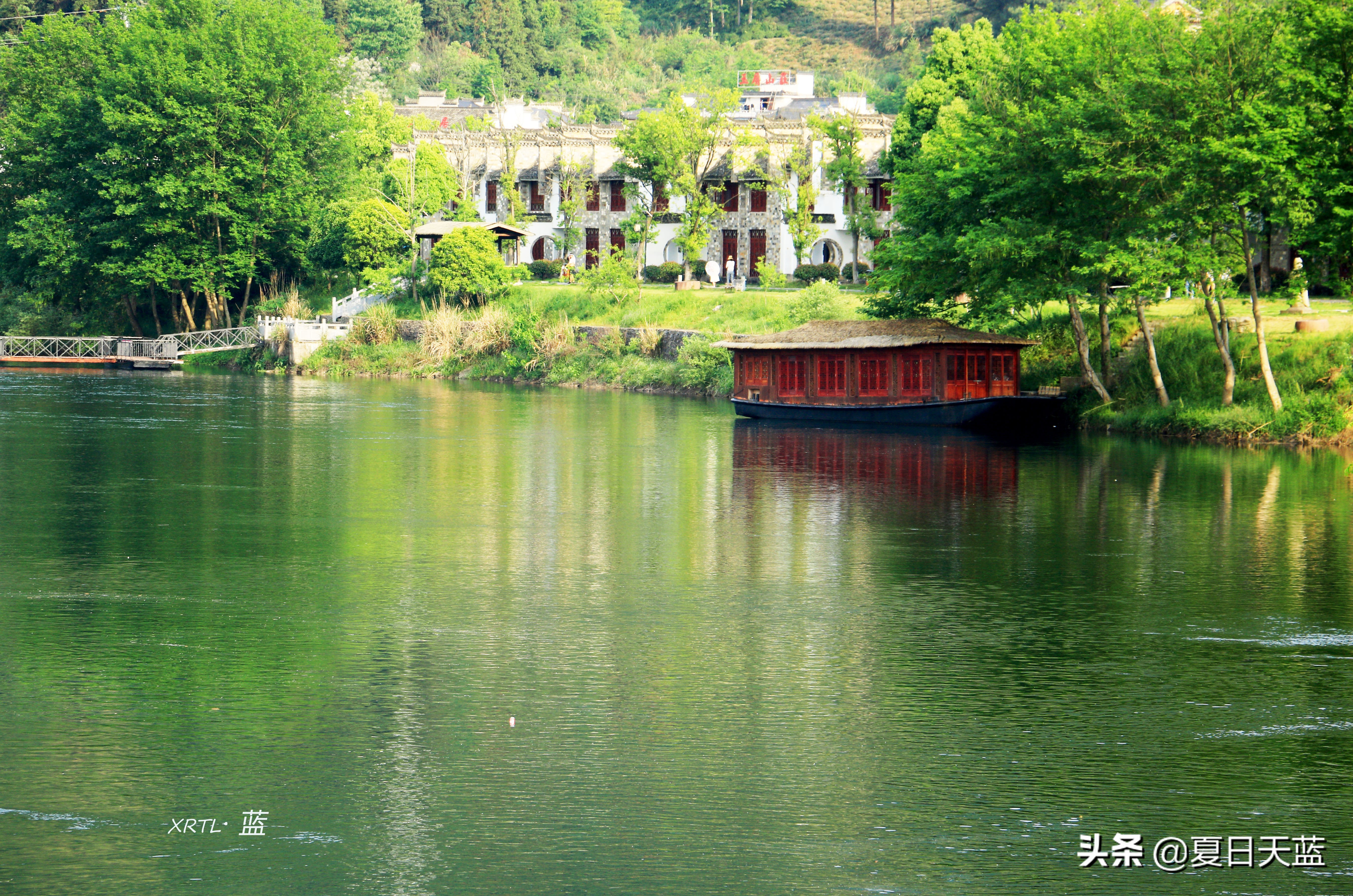 李白在桃花潭写的千古名句,桃花潭因李白而出名的诗句