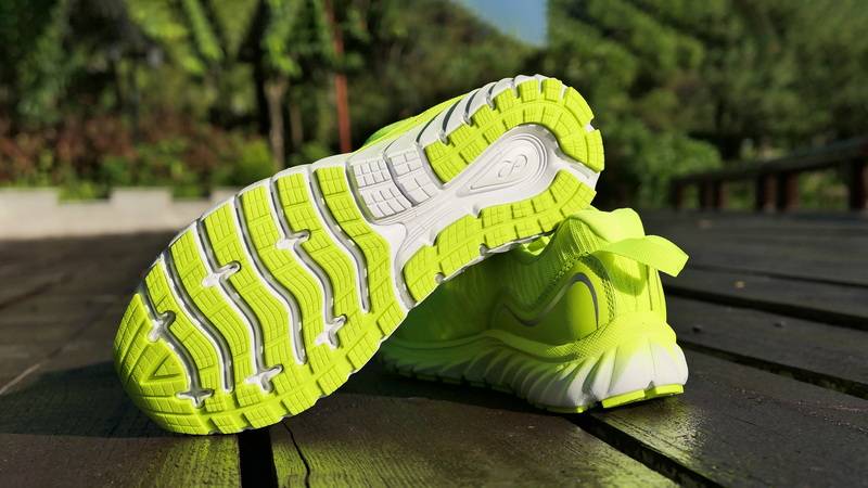 咕咚跑鞋10k和pro评测,咕咚10k跑鞋怎么样