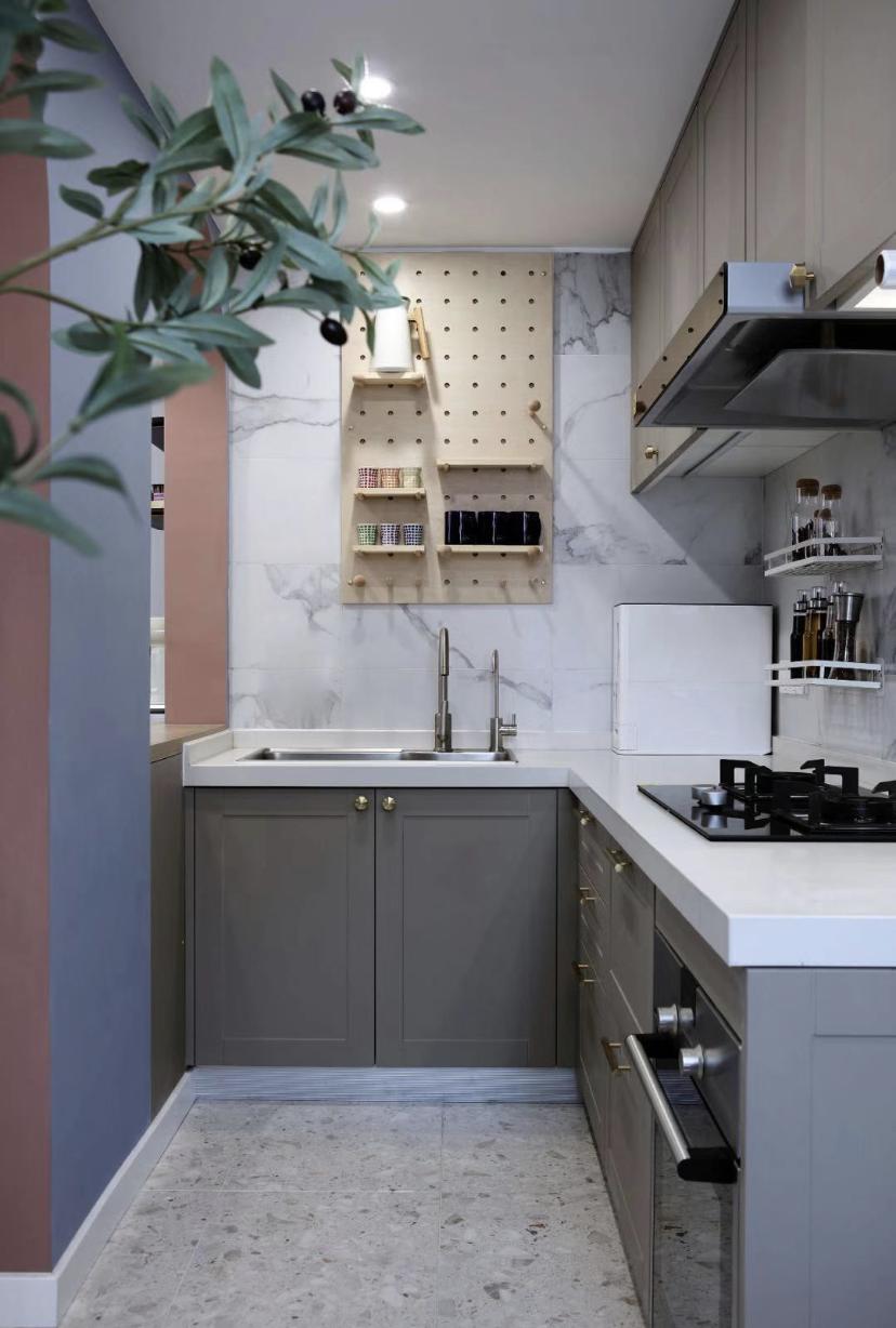 爆改上海100平老破小,女孩爆改老婆小20年