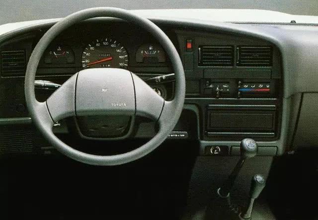 摇滚牛头—9款丰田怪车拾趣