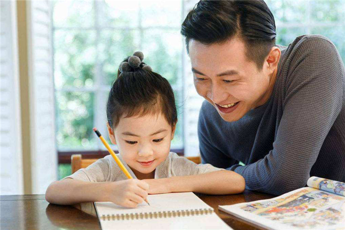 孩子学习经常记不住怎么办,孩子上课注意力不集中学习做作业