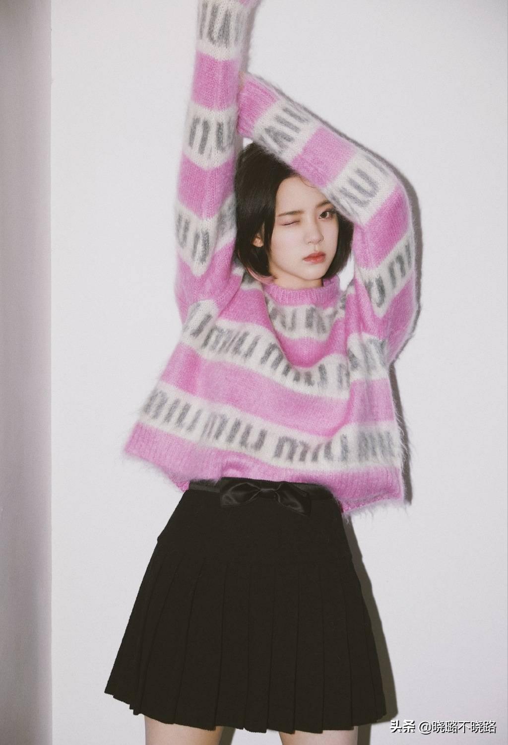 秋冬毛衣这样穿你就是最靓的仔,适合黄黑皮穿的秋冬毛衣