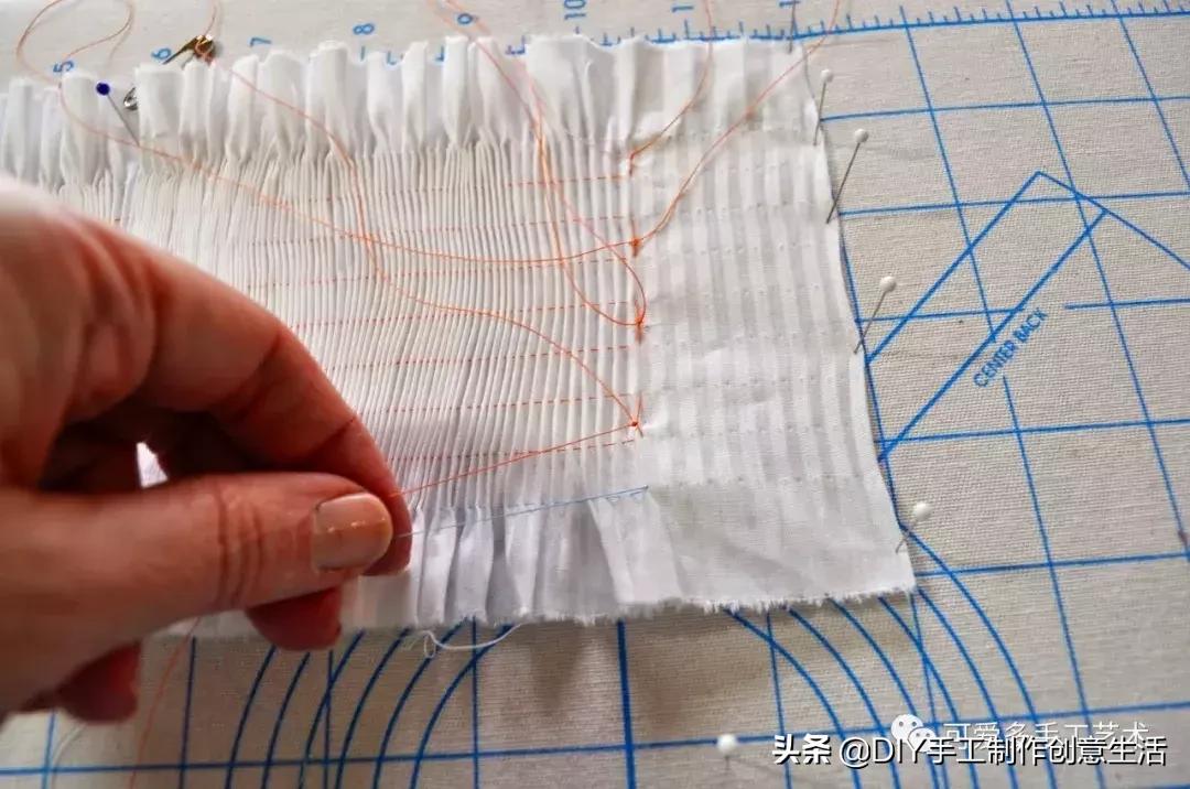 棒针织百褶裙边花样视频,编织收缩小包