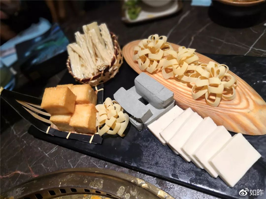 美食大咖私房菜,精选美食推荐让你的味蕾享受盛宴