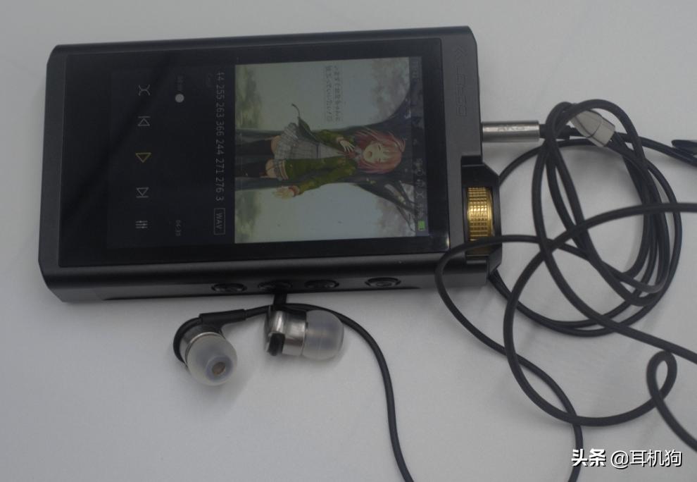 乐图墨菊值得入手吗,乐图菊花台旗舰播放器评测