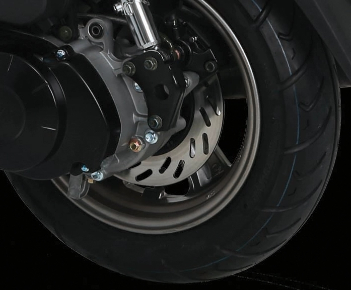 国产复古小踏板6980,1万元复古小踏板摩托推荐