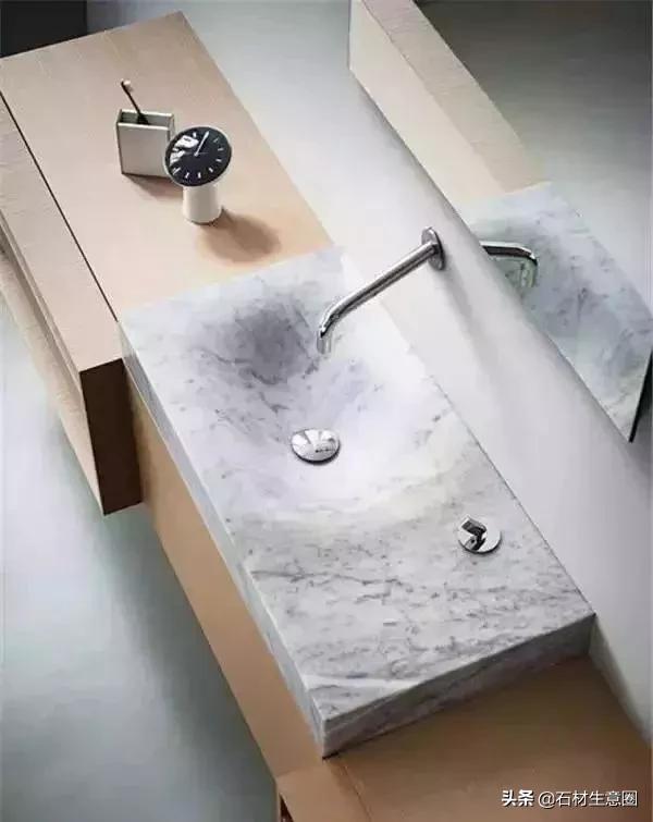 洗手池深色台面大理石发白,洗手池发白怎么去除