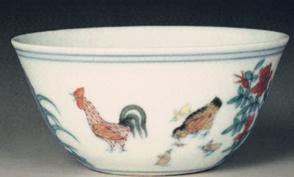 这种碗很多人小时候都曾使用过，却不知道其模仿的对象价值连城！