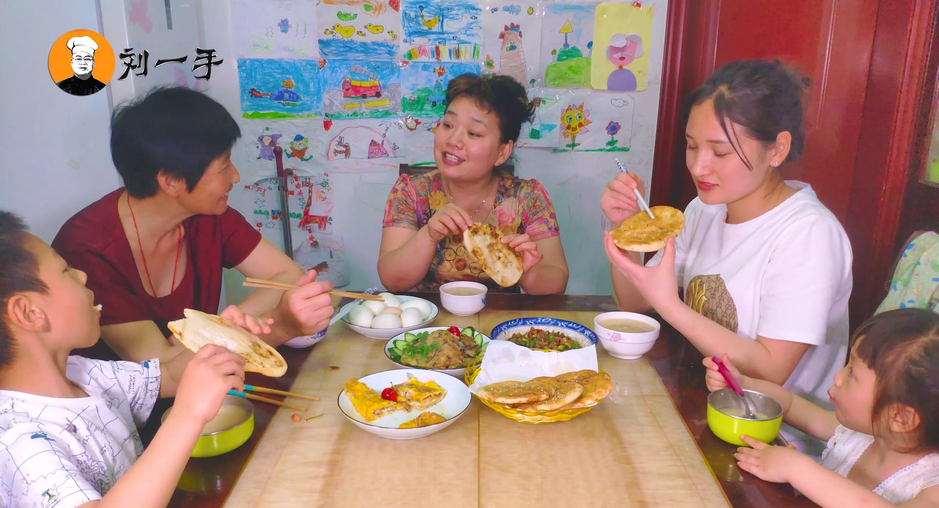 咸香酥脆的荞麦椒盐烧饼,想吃烧饼自己做