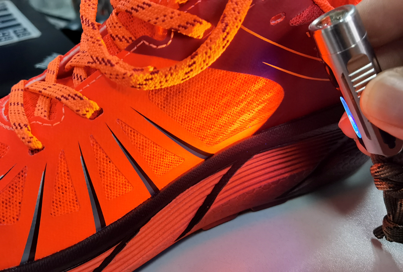 跑步鞋r2云跑鞋,r2云跑新款缓震跑鞋