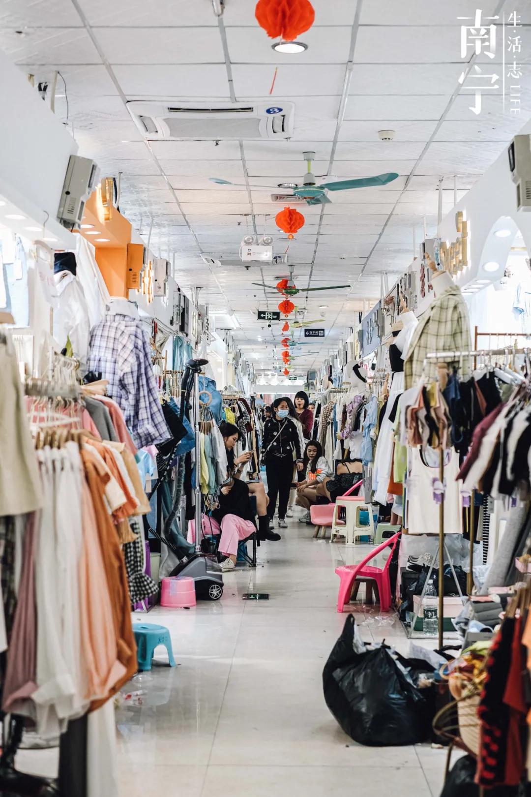 曾创出上亿流水，一个档口就能买宝马730，南宁这地方如今已没落