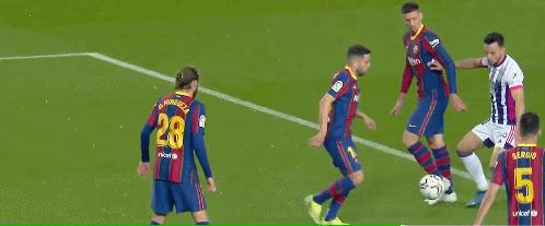 足球比赛什么情况下会发生点球,足球比赛什么情况下会出现点球