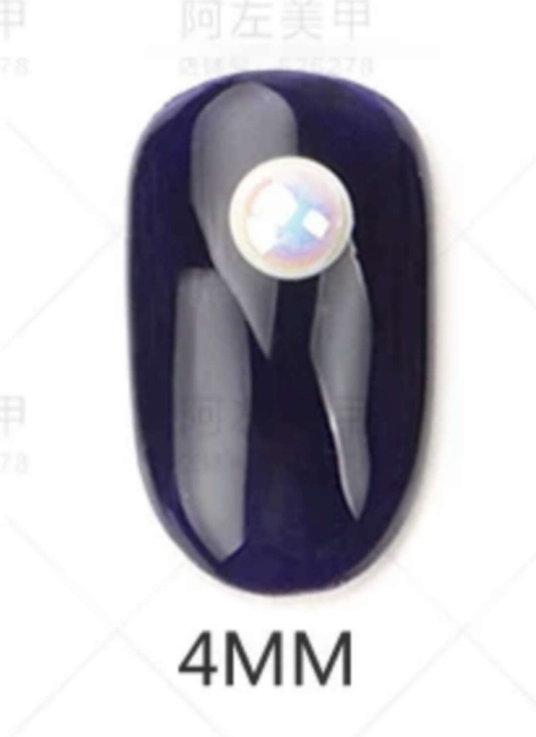 在家就可以随便做个美甲,下班回来做个美甲让自己开心一点