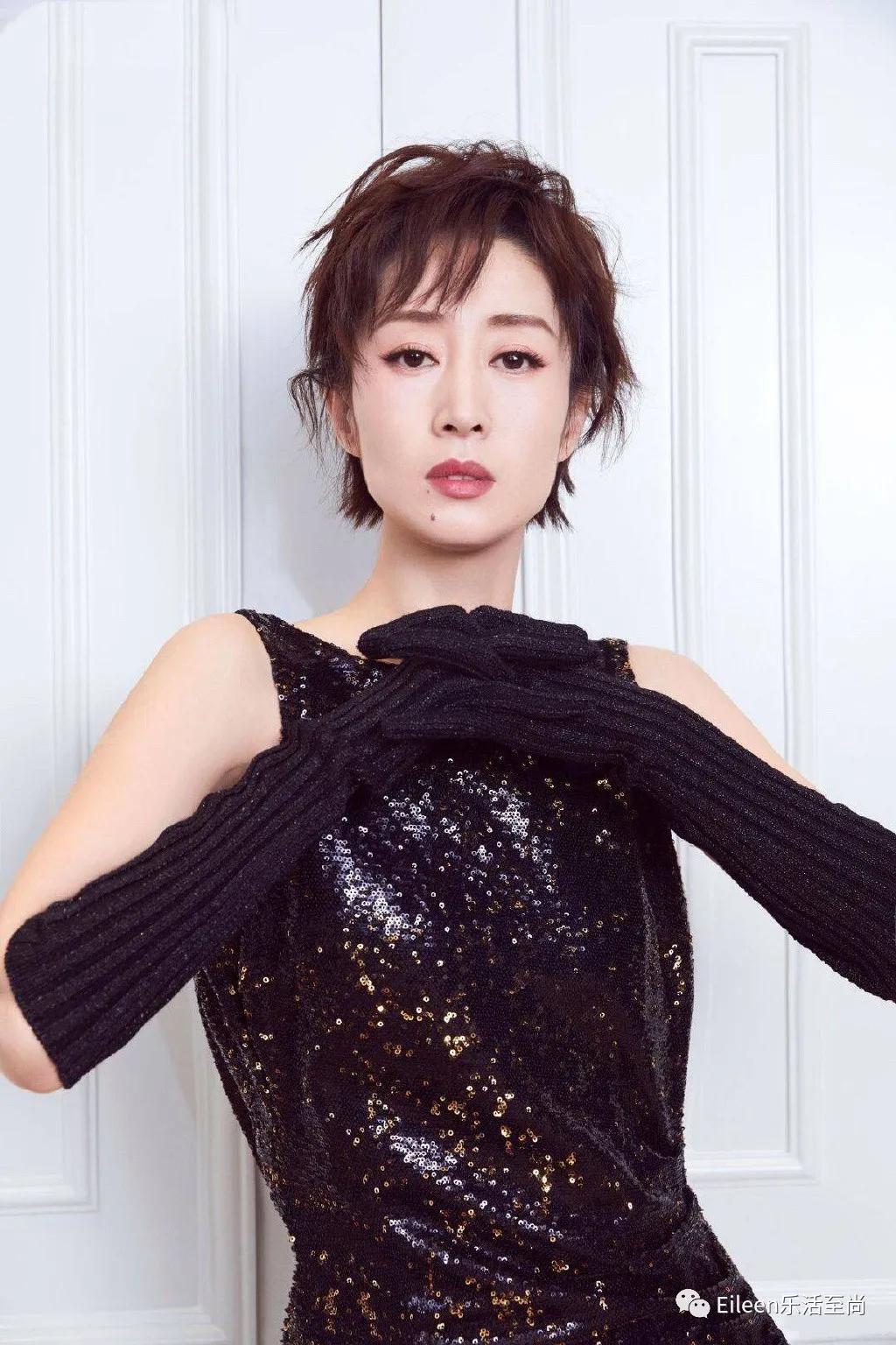 休夫复出，44岁爆红，宝藏姐姐中年叛逆记