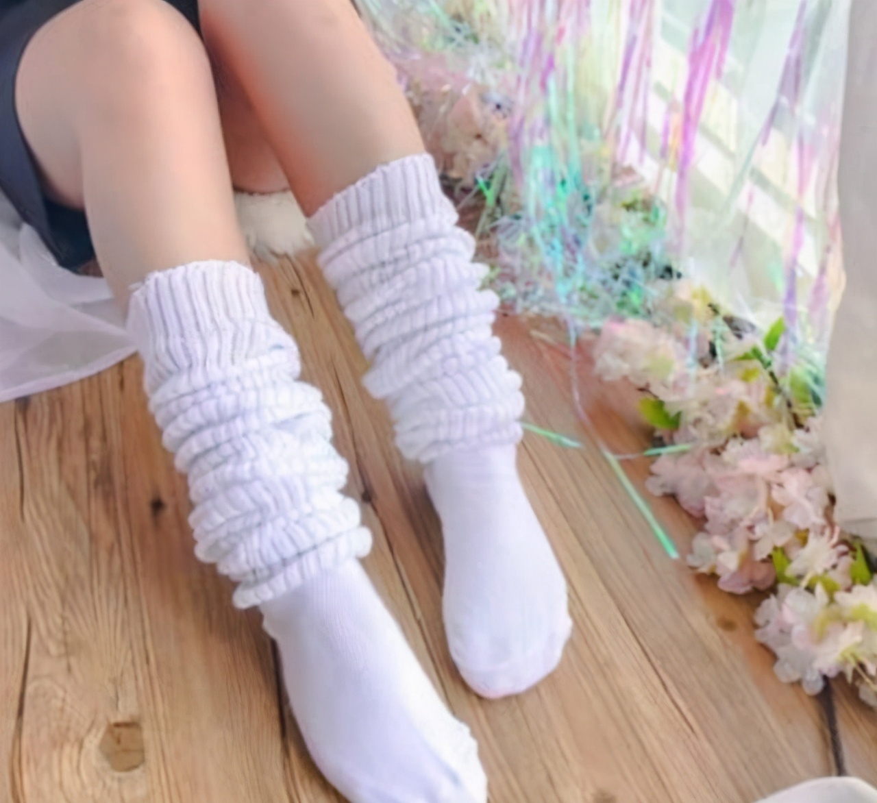 日本女性为什么穿白色袜子,日本女人为什么喜欢穿白袜子