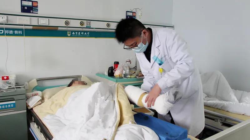 小腿骨断成三截了还能恢复吗,小腿断了三截能好彻底吗