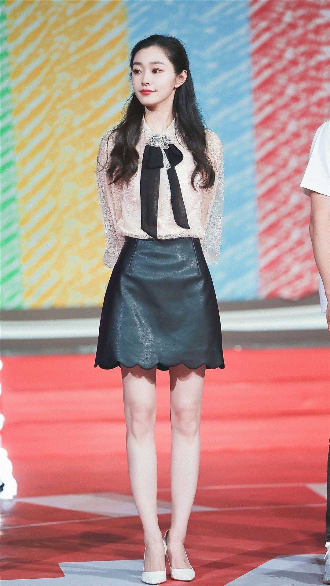 宋轶黑色露背裙造型真美,宋轶礼服长裙造型图片