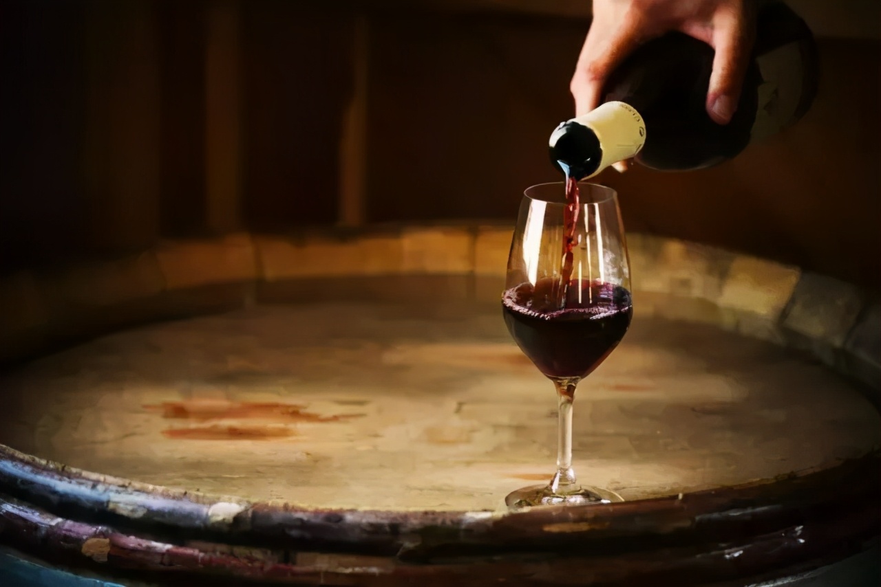 100块多的葡萄酒是不是劣质的,20块一瓶的葡萄酒靠谱吗