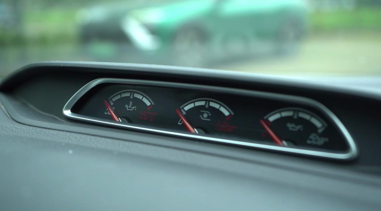 13万帮粉丝买了台手动钢炮,手里的GTI突然不香了