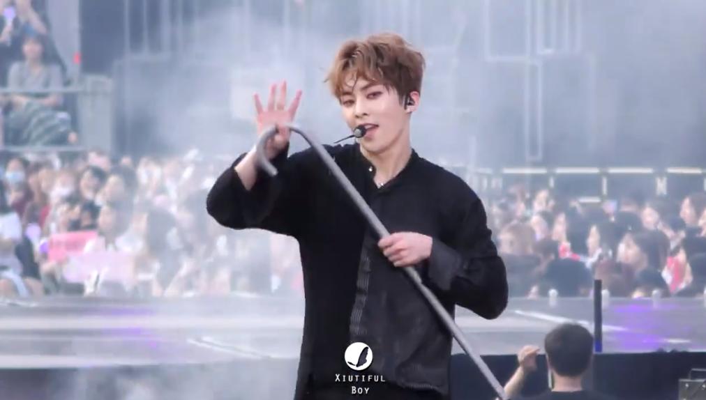 sm旗下艺人exo,sm家族演唱会exo有几首歌