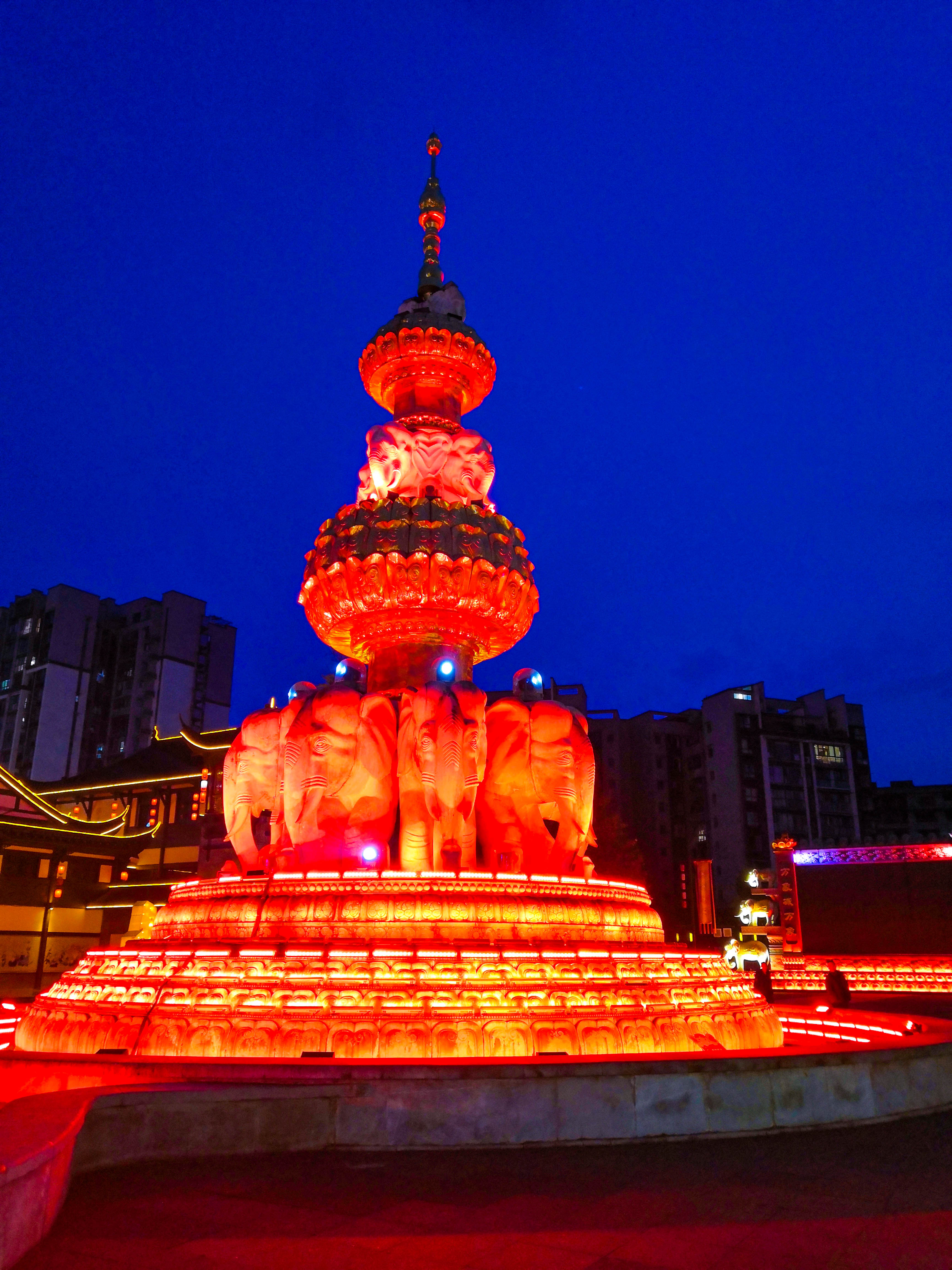 峨眉山冬雪仙境,峨眉山象城旅游