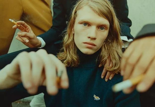 日本潮人穿解放鞋,日本潮人冬季穿搭