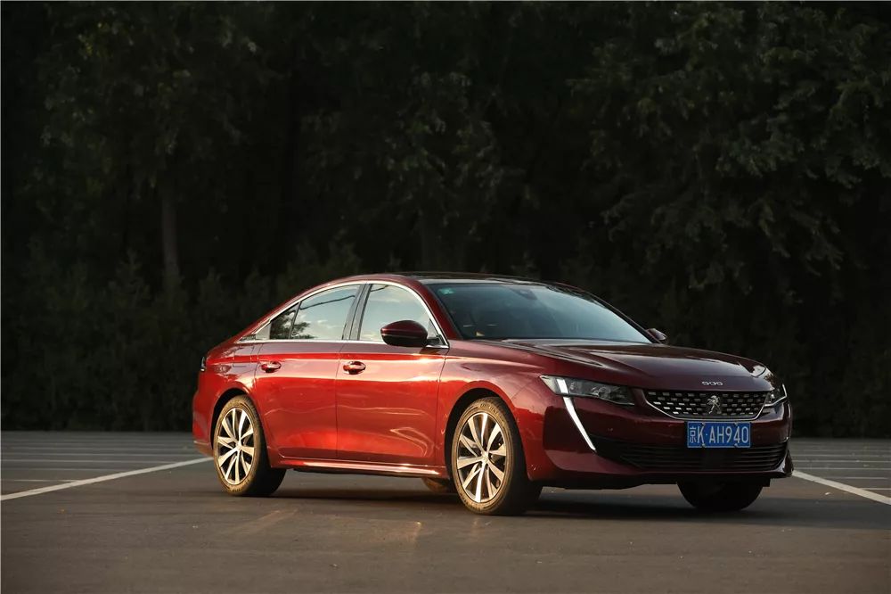 丰田凯美瑞和标致508哪个好,标致508l和凯美瑞2.5g买哪个好