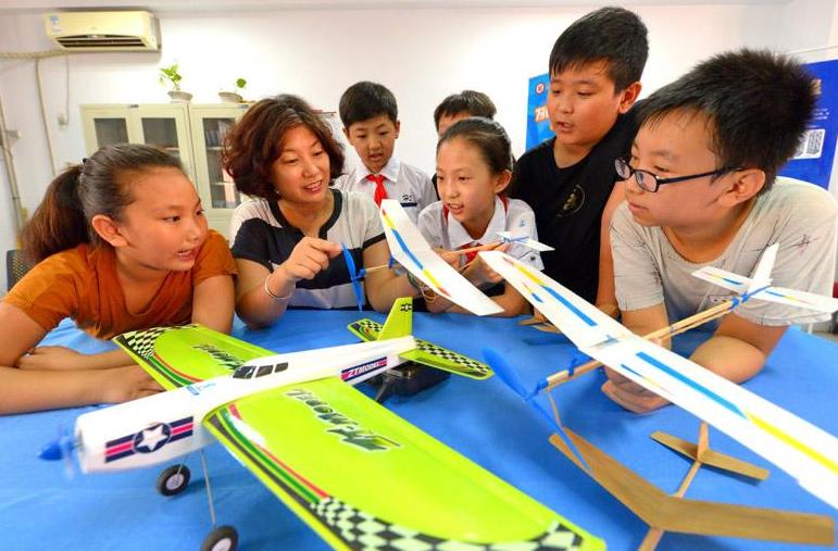 兴趣班不宜报的太多,兴趣班要不要报钢琴