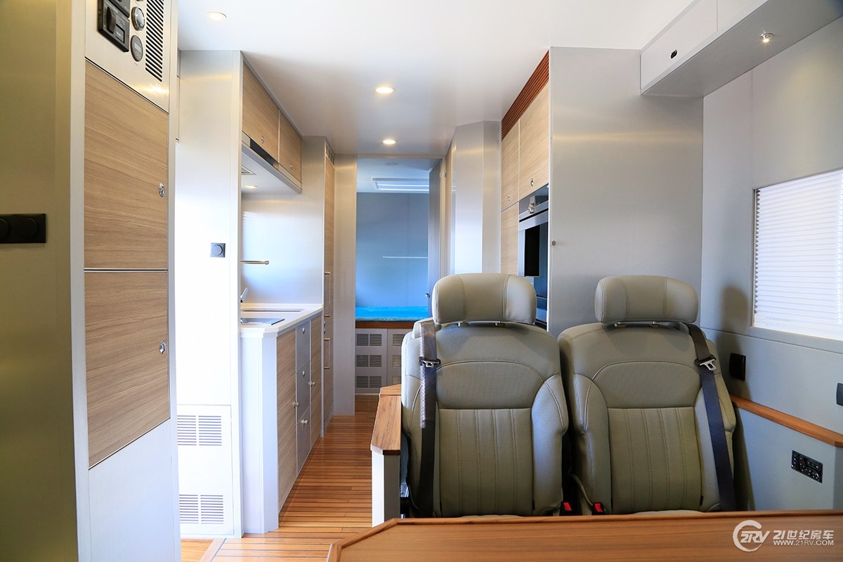 诺马迪森房车100万以内,1300万诺马迪森越野房车旅游