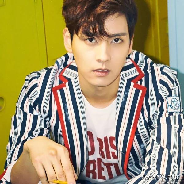 韩国最能打的男演员李钟硕,李钟硕男明星