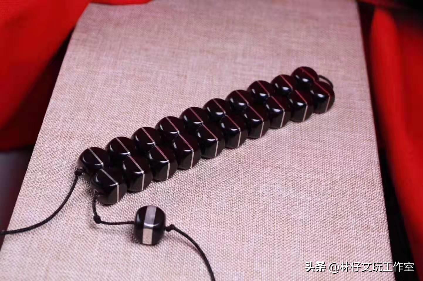 椰蒂手串原生态还是手工磨的好,椰蒂108颗手串佩戴图解