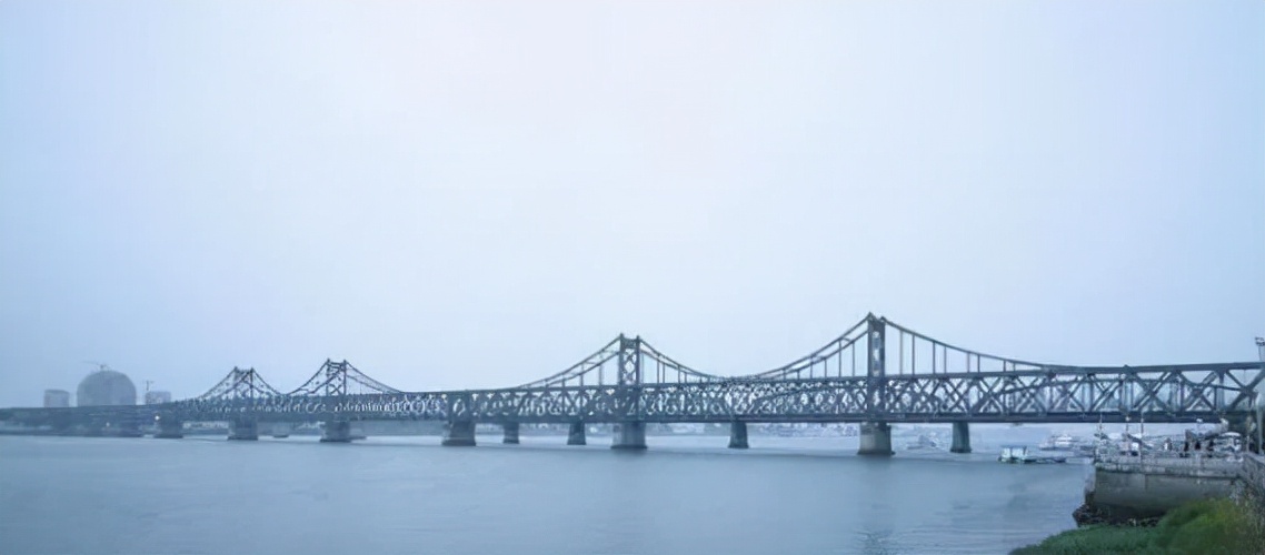 倒卖大桥案件,买鸭绿江大桥事件