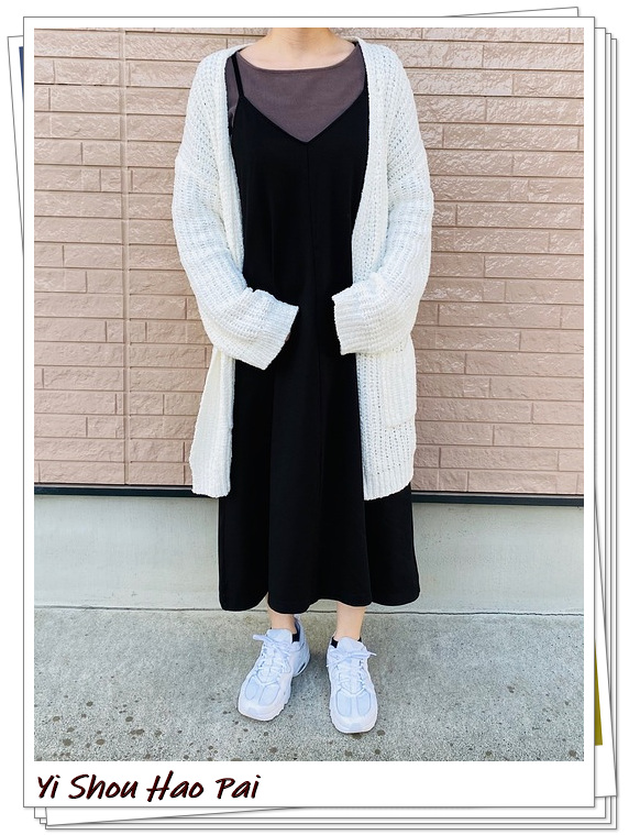 搭配休闲裙小黑鞋女款,连衣小黑裙搭配的小白鞋