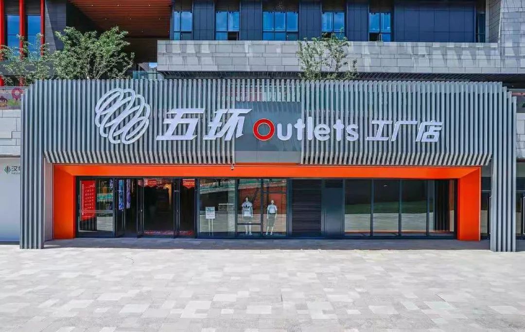 60块钱的耐克鞋,60块钱买阿迪