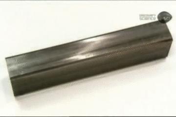 把锁锁上了怎么弄下来,锁怎么样是锁上的