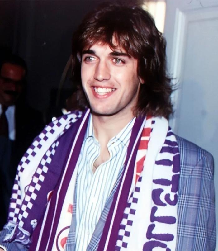 足球岁月记忆完整视频,足球记忆青春