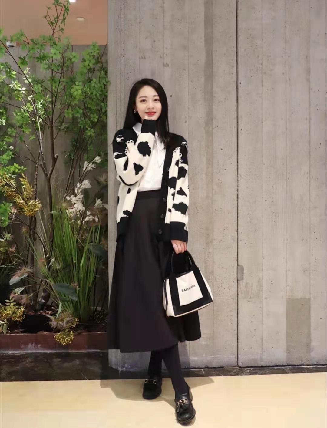 针织开衫40种搭配图解男,针织开衫搭配什么衣服好看又减龄