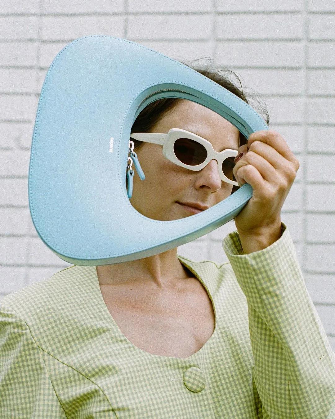 圆脸女生怎么选墨镜,圆脸女生如何选择大牌眼镜