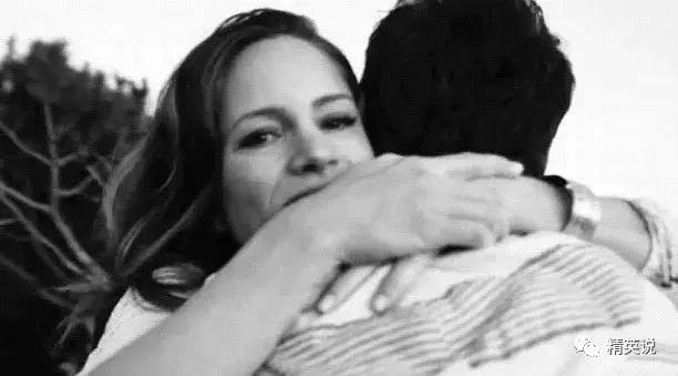 浠庡惛姣掑埌杩涚洃鐙辩殑杩囩▼,浠庡惛姣掑潗鐗㈠埌鎷晳婕▉鏇剧粡閰嶈