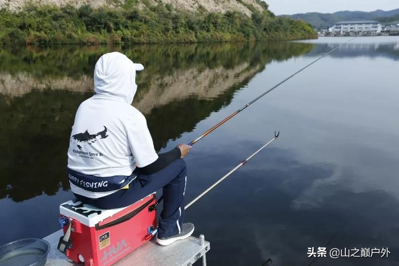 竹子鱼竿挑选技巧视频教程,怎么挑选偏软质量比较好的鱼竿