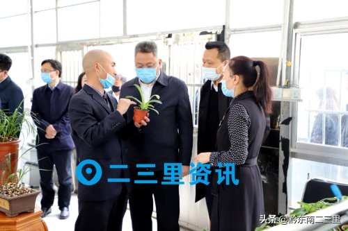 王世杰副省长到都匀四小调研青少年科学素质提升实施情况