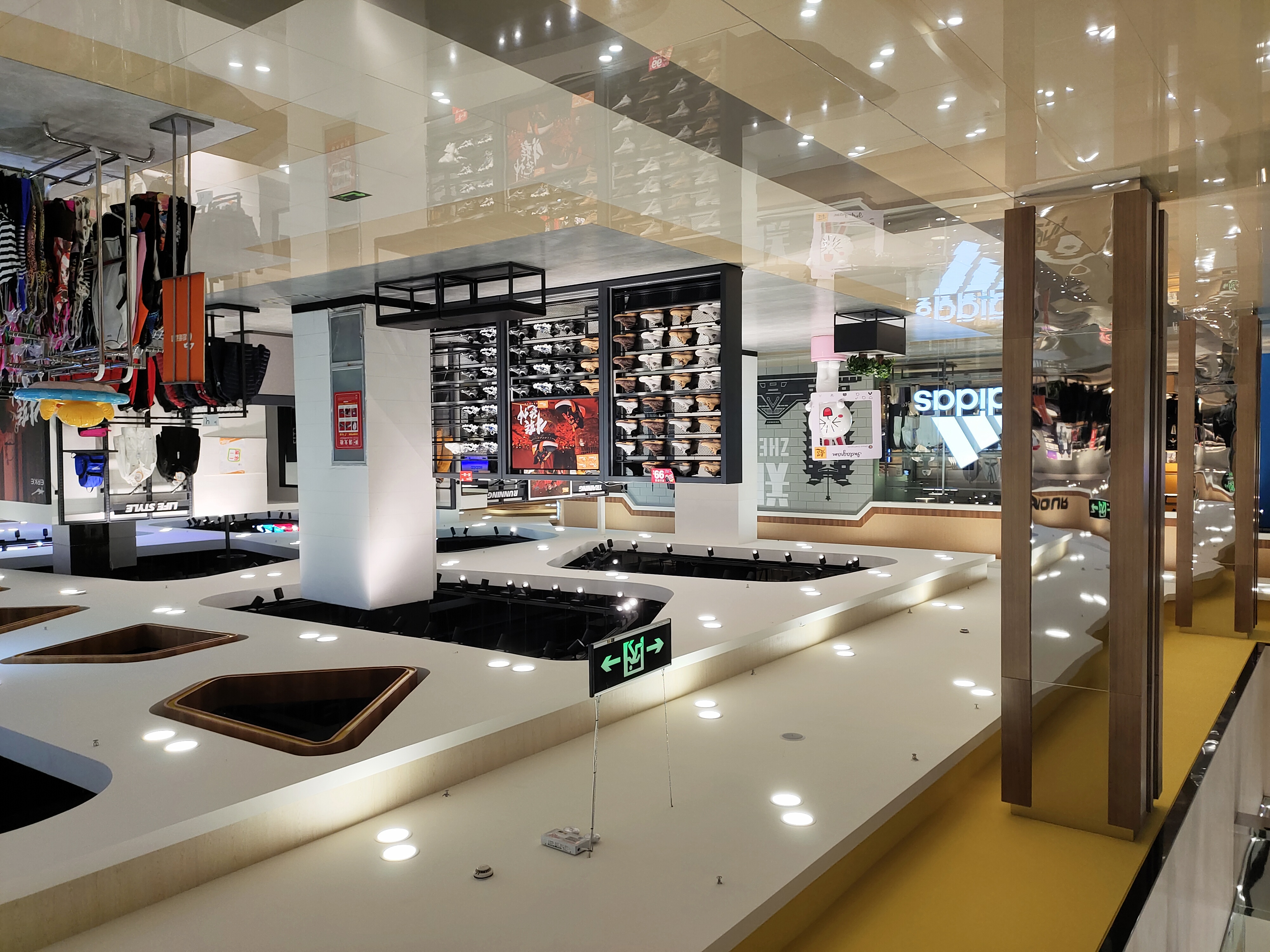 重招主力店，晋升地铁物业，郑州宝龙广场焕新归来