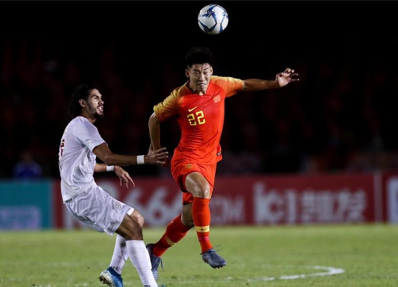 边路传中传不准球员,边路传中失败