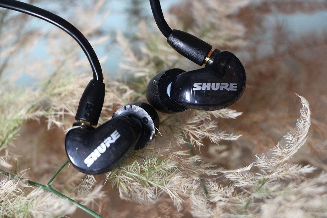 舒尔se215入耳式监听耳机测评,舒尔se215入耳舒适度