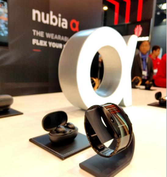 努比亚全球首款柔性屏,努比亚发布柔性屏手机
