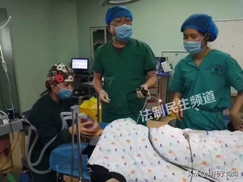 小孩长期不挖耳屎的危害,男童4年没有挖耳屎