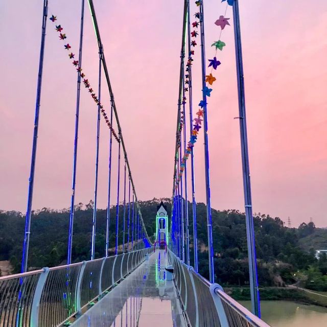 吓尿玻璃桥视频,深圳最新玻璃桥