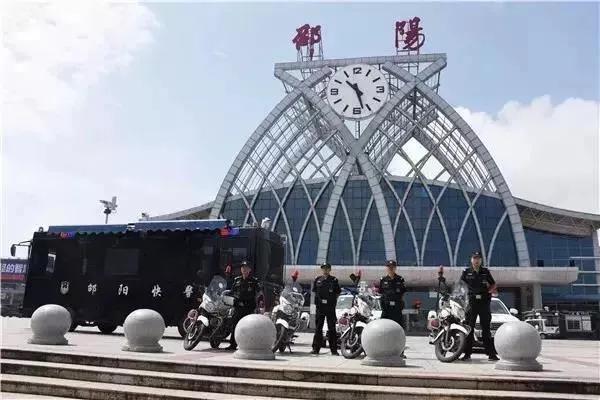 从“一村一辅警”“邵阳快警”到“宝庆大叔”，看邵阳治安的蝶变